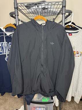 adidas Skateboarding Packable Trefoil Windbreaker Jacket